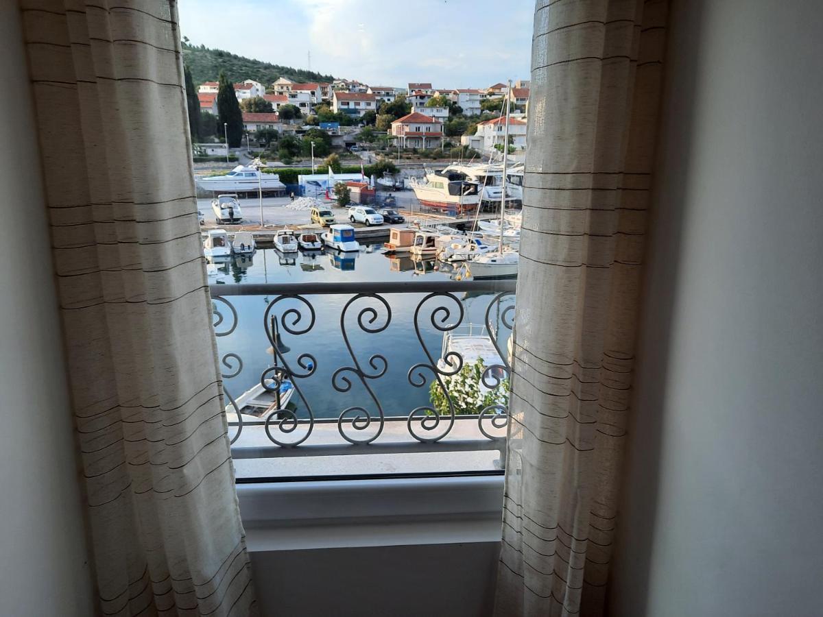 Apartmani Marta Marina Εξωτερικό φωτογραφία